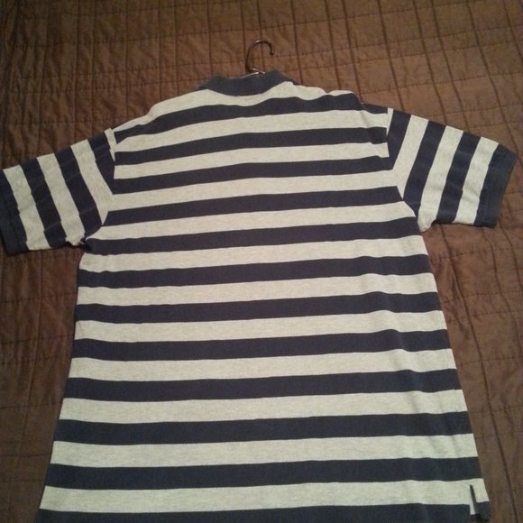 Nautica shirt - Picture 4 of 4